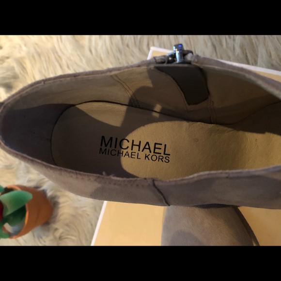 Booties - Picture 3 of 5